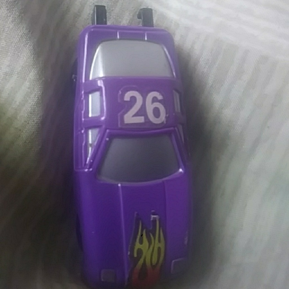 Toy car